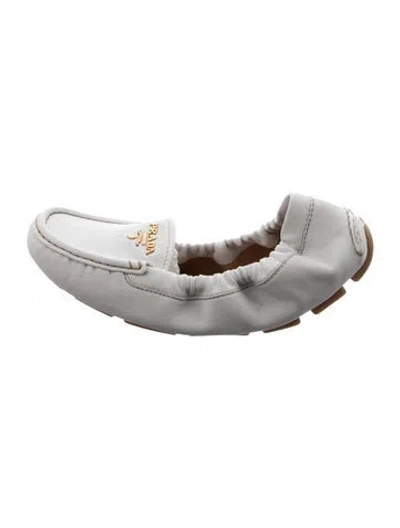 Pre-owned Prada Leather Loafers In White