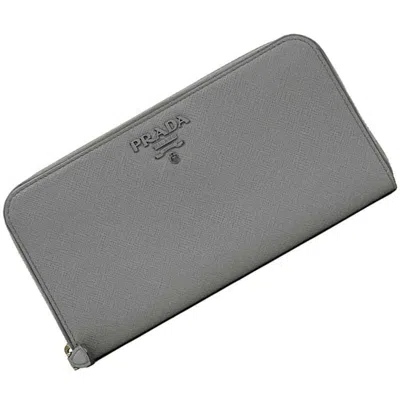 Pre-owned Prada Leather Long Wallet (bi-fold) () In Gray