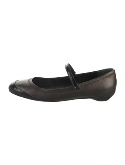 Pre-owned Prada Leather Mary Jane Flats In Brown
