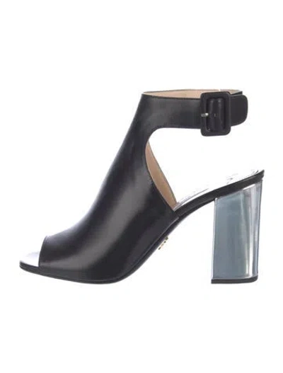 Pre-owned Prada Leather Mules In Black