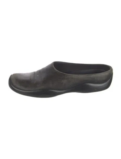 Pre-owned Prada Leather Mules In Black