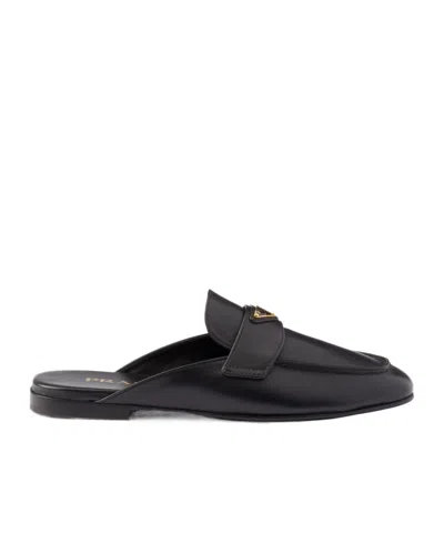 Prada Logo Leather Mule In Black