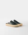Prada Mules Aus Leder In Blau