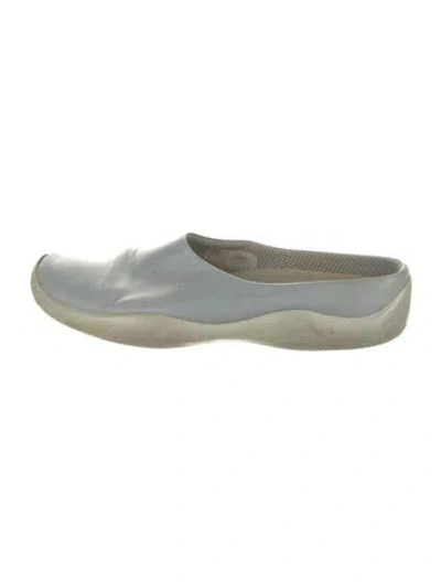 Pre-owned Prada Leather Mules In Grey