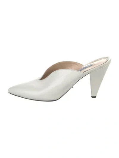 Pre-owned Prada Leather Mules In White
