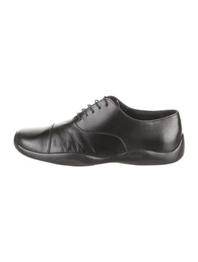 Pre-owned Prada Leather Oxfords In Black