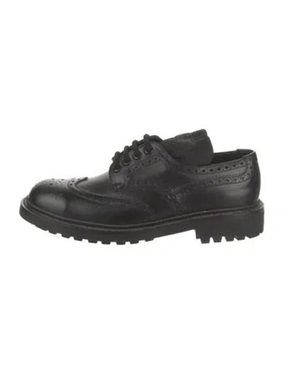 Pre-owned Prada Leather Oxfords In Black
