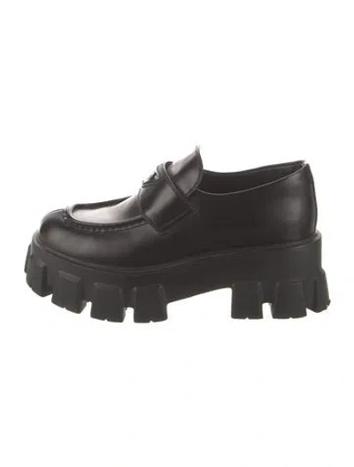 Pre-owned Prada Leather Oxfords In Black