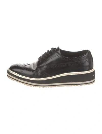 Pre-owned Prada Leather Oxfords In Black