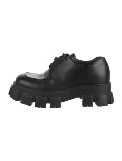 Pre-owned Prada Leather Oxfords In Black