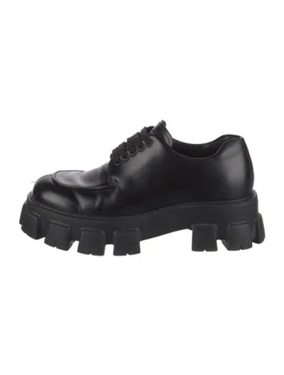 Pre-owned Prada Leather Oxfords In Black