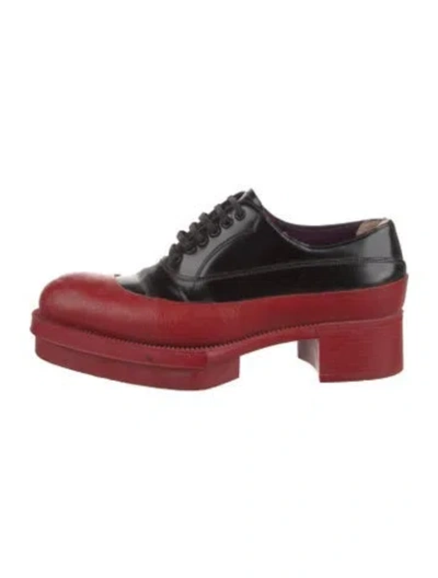 Pre-owned Prada Leather Oxfords In Black
