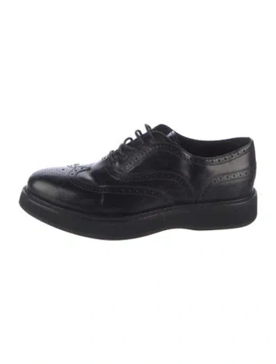 Pre-owned Prada Leather Oxfords In Black