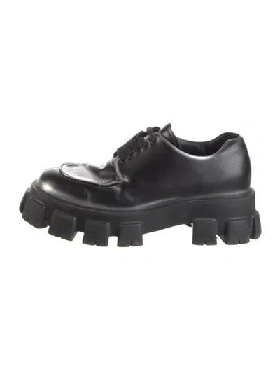 Pre-owned Prada Leather Oxfords In Black