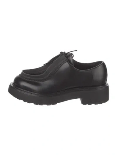 Pre-owned Prada Leather Oxfords In Black