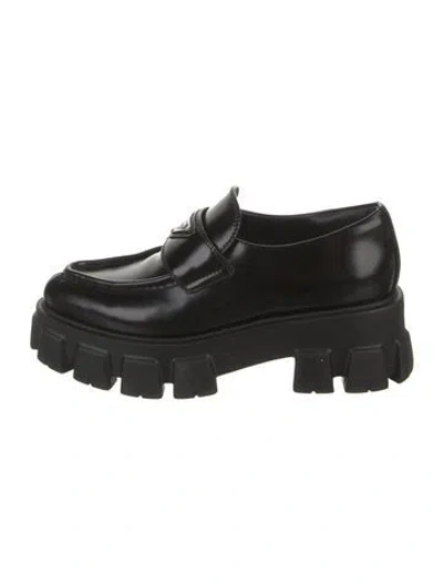 Pre-owned Prada Leather Oxfords In Black