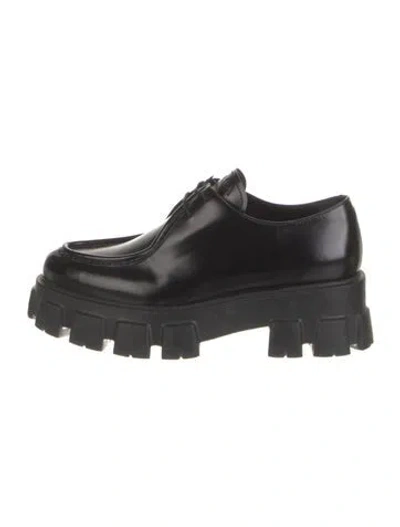 Pre-owned Prada Leather Oxfords In Black