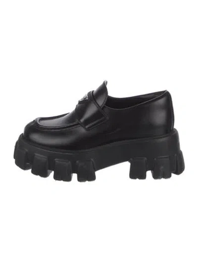 Pre-owned Prada Leather Oxfords In Black