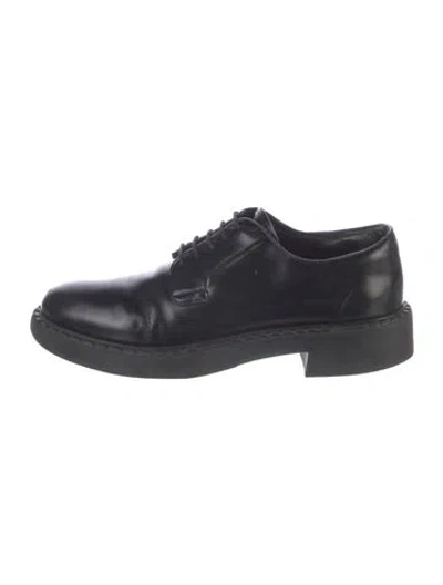 Pre-owned Prada Leather Oxfords In Black