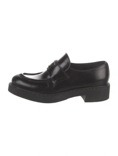 Pre-owned Prada Leather Oxfords In Black