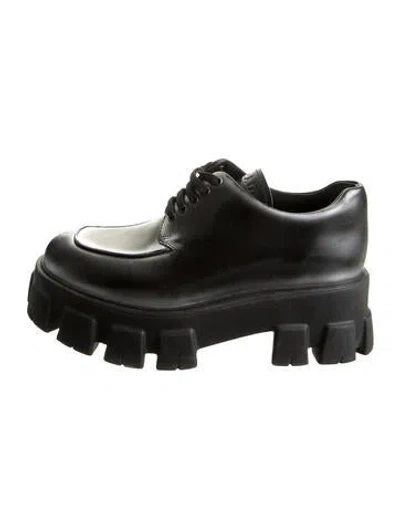 Pre-owned Prada Leather Oxfords In Black