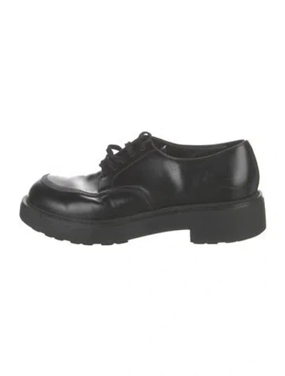 Pre-owned Prada Leather Oxfords In Black