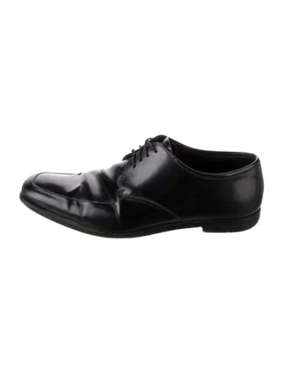 Pre-owned Prada Leather Oxfords In Black