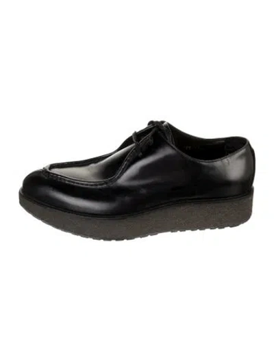 Pre-owned Prada Leather Oxfords In Black