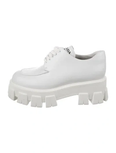 Pre-owned Prada Leather Oxfords In White
