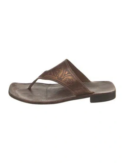 Pre-owned Prada Leather Patterned Flip Flops In Brown