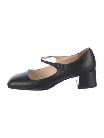 Pre-owned Prada Leather Pumps In Black