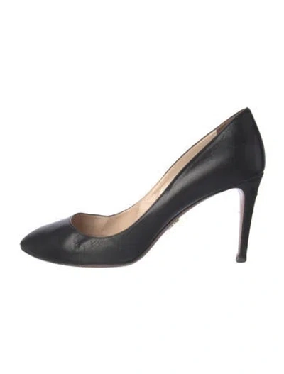 Pre-owned Prada Leather Pumps In Black