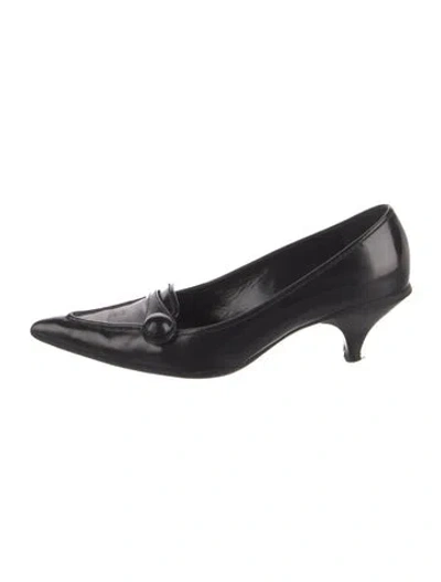 Pre-owned Prada Leather Pumps In Black