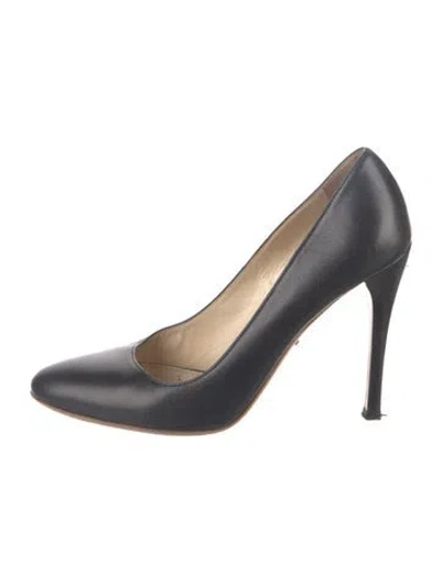 Pre-owned Prada Leather Pumps In Black