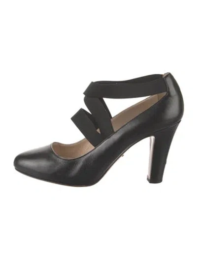 Pre-owned Prada Leather Pumps In Black