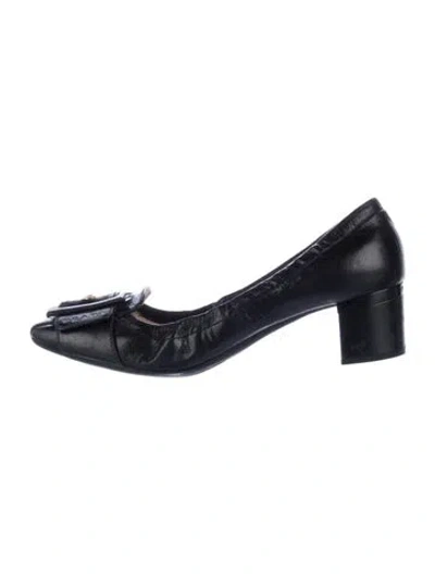 Pre-owned Prada Leather Pumps In Black