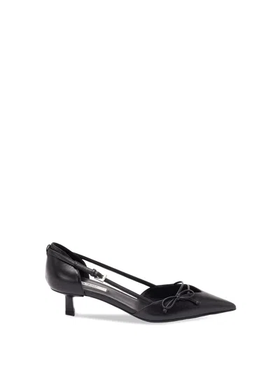 Prada Leather Pumps In Black