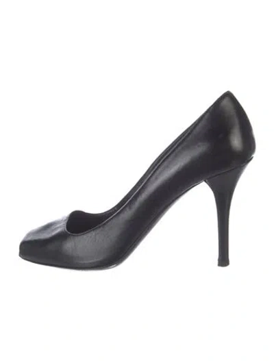 Pre-owned Prada Leather Pumps In Black