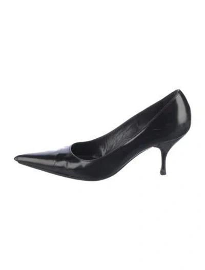 Pre-owned Prada Leather Pumps In Black
