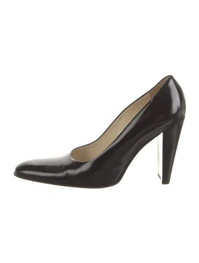 Pre-owned Prada Leather Pumps In Black