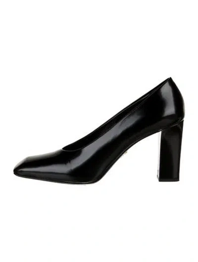 Pre-owned Prada Leather Pumps In Black