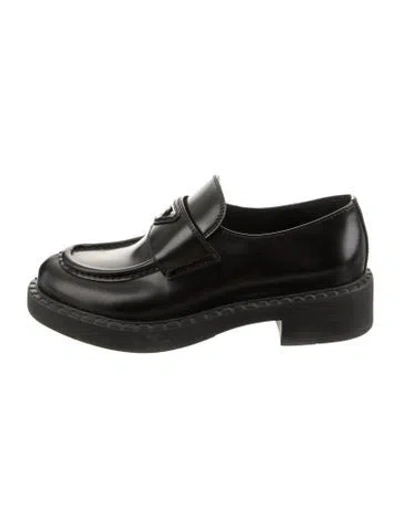 Pre-owned Prada Leather Pumps In Black