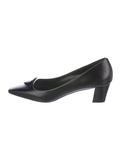 Pre-owned Prada Leather Pumps In Black