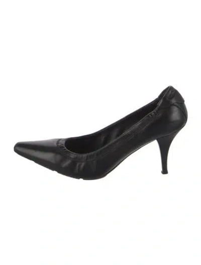 Pre-owned Prada Leather Pumps In Black