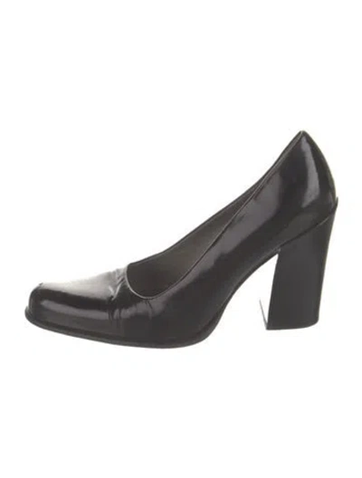 Pre-owned Prada Leather Pumps In Black