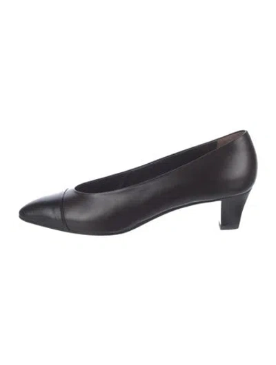 Pre-owned Prada Leather Pumps In Black