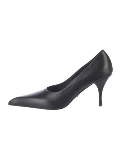 Pre-owned Prada Leather Pumps In Black