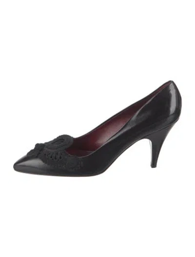 Pre-owned Prada Leather Pumps In Black