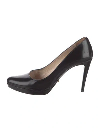 Pre-owned Prada Leather Pumps In Black