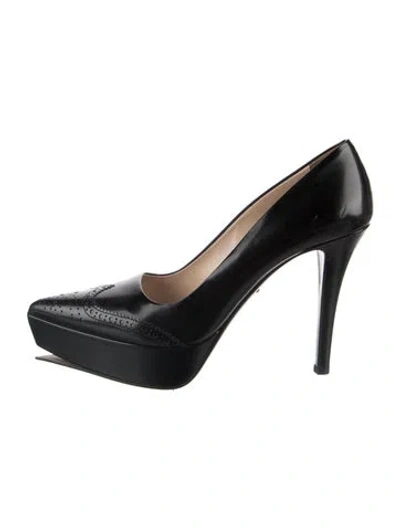 Pre-owned Prada Leather Pumps In Black